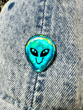 Pin Alien 4MB