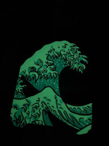 Case The Great Wave - fluorescent (iPhone 13 Pro)
